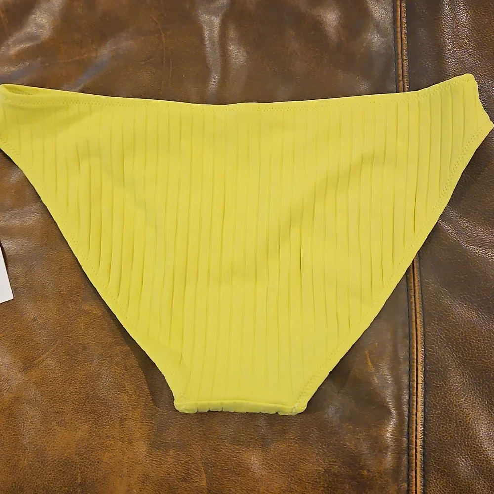 SOLID &‎ STRIPED The Elle Ribbed Bikini Bottom: Chartreuse: Size- Large
